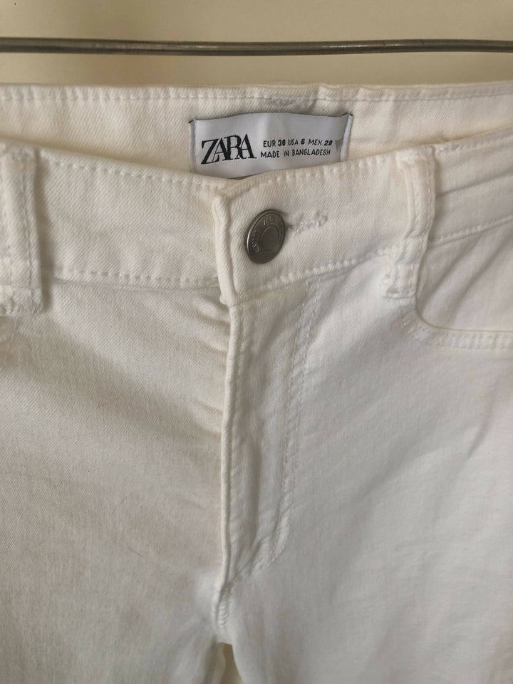 Zara White Denim Pants Size: 38
