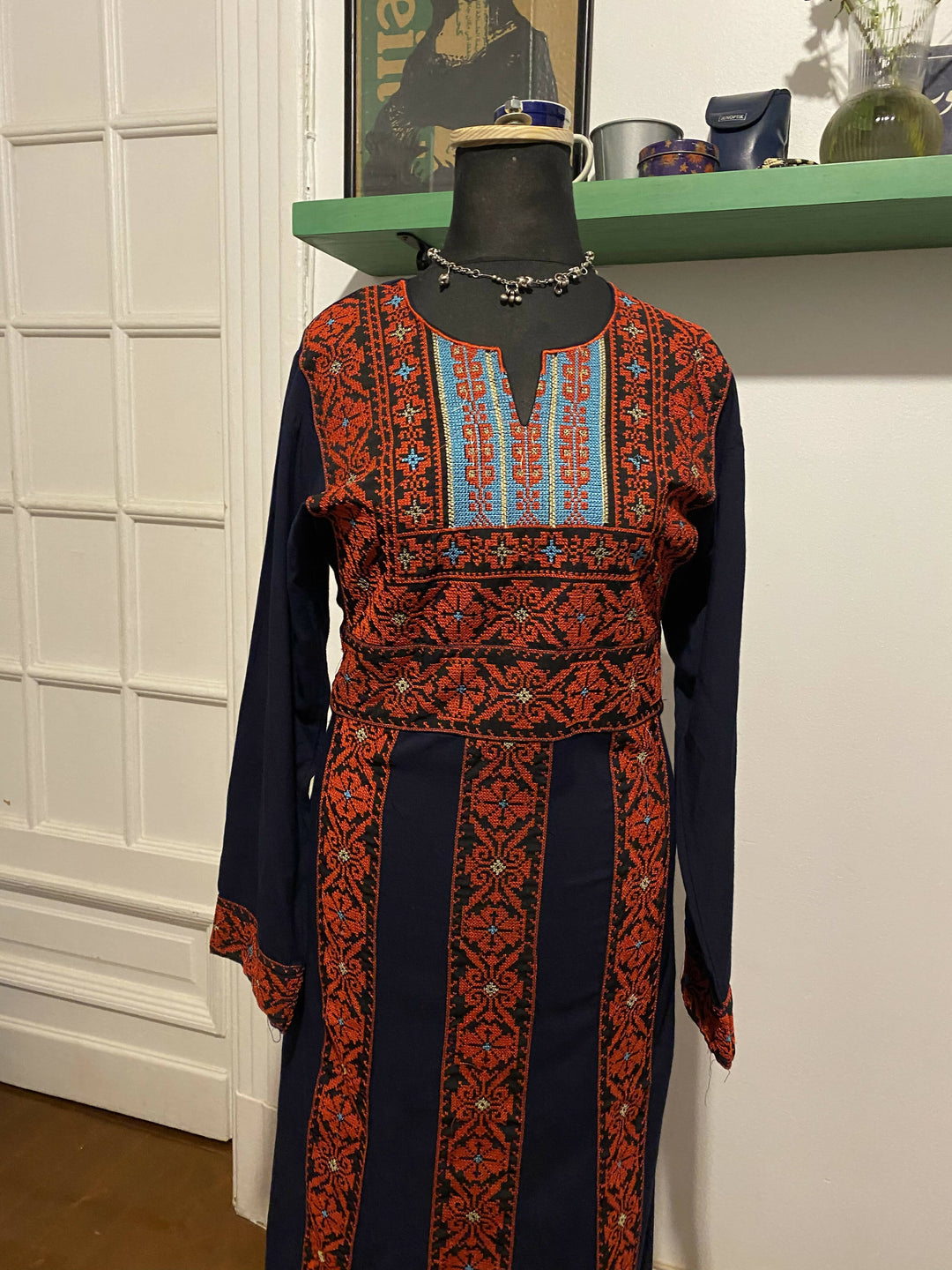 Palestinian dress