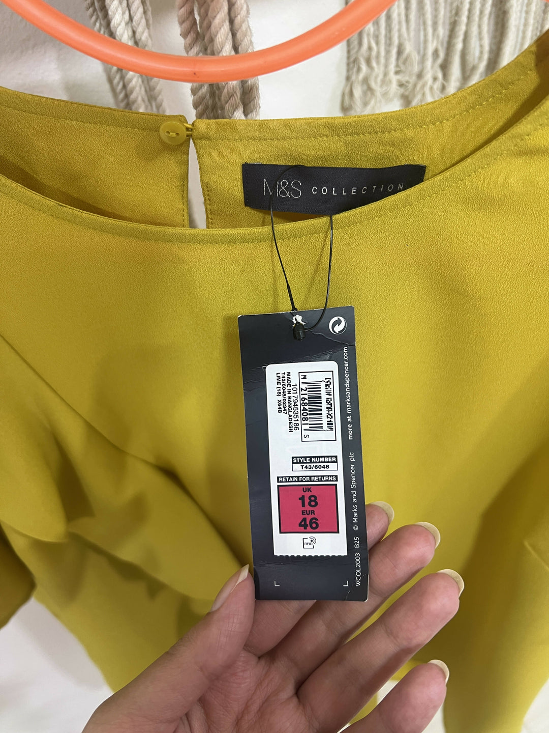 Marks and Spencer Blouse with Ruffles Size: EUR 46