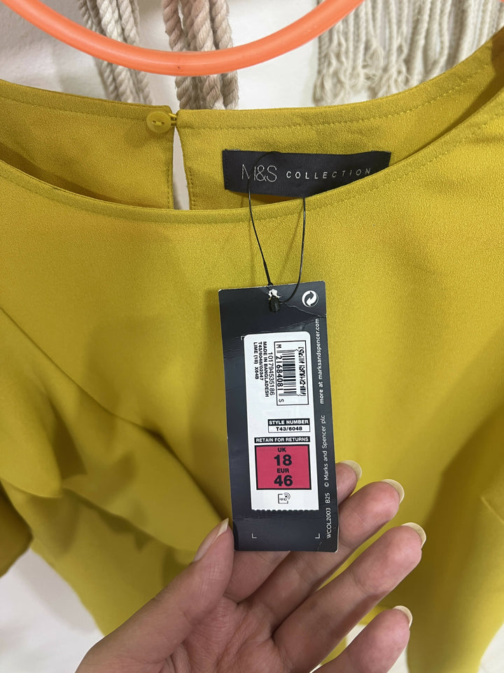 Marks and Spencer Blouse with Ruffles Size: EUR 46