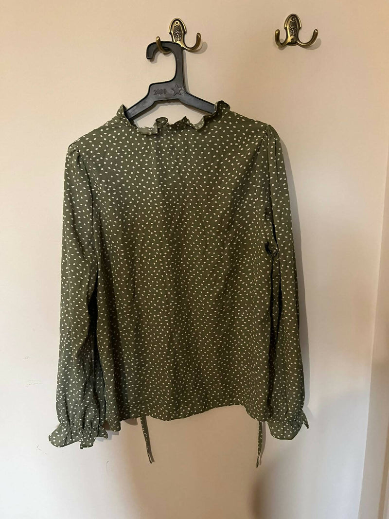 SHEIN Green Polka Dot Top Size: L