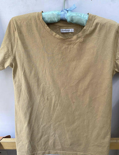 Stradivarius Beige T-shirt Size: M