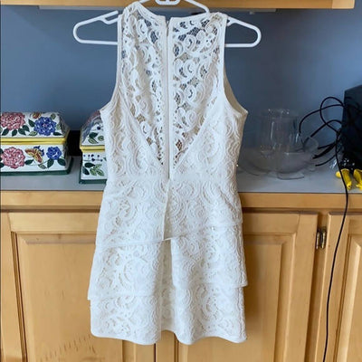 BCBGmaxazria White Dress Size 4