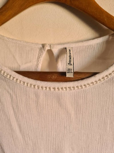 Stradivarius White Blouse 3/4 Sleeves Size: M