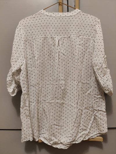 White Polka Dot Blouse 3/4 Sleeve Size:M/L