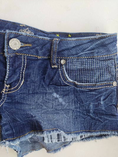 Almost Famous Low Waist Jeans Shorts Size: S