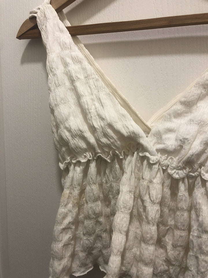 Pull & Bear Creamy White Sleeveless Blouse Size XS
