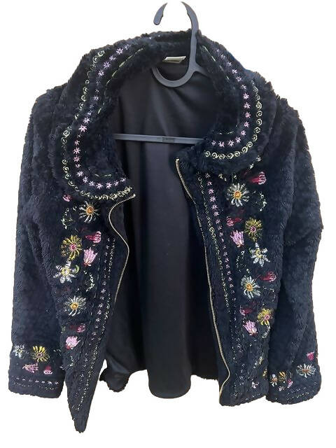 Fur Jacket with Embroidery Size: S