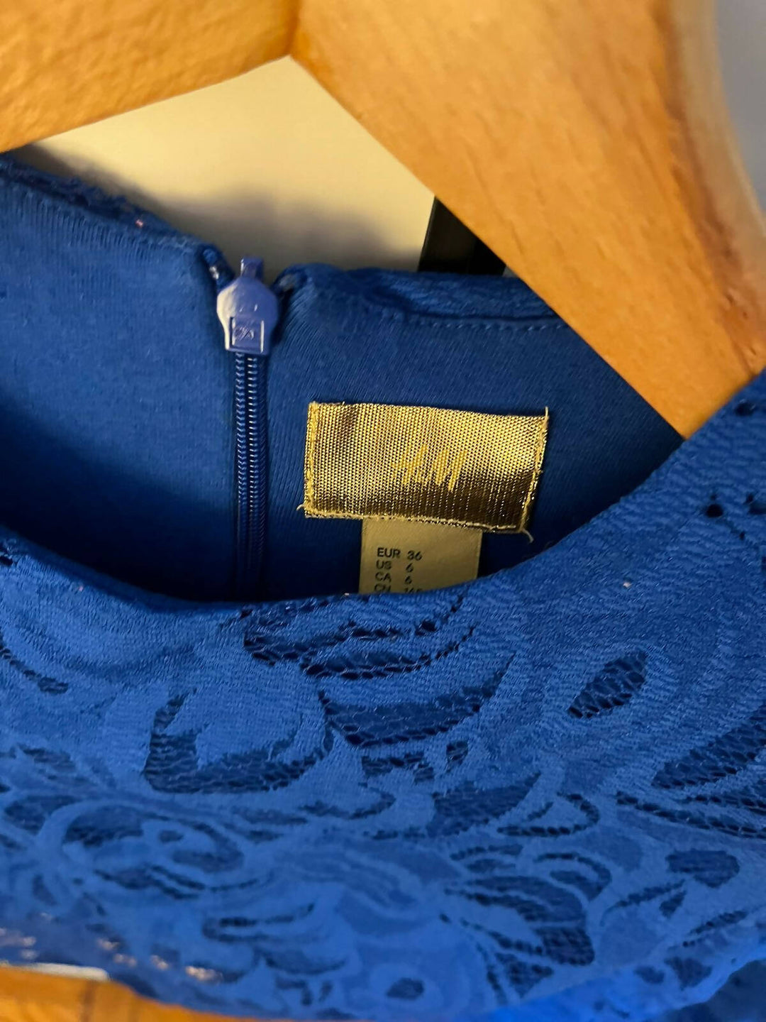 H&M Royal Blue Lace Crop Top Size EU 36