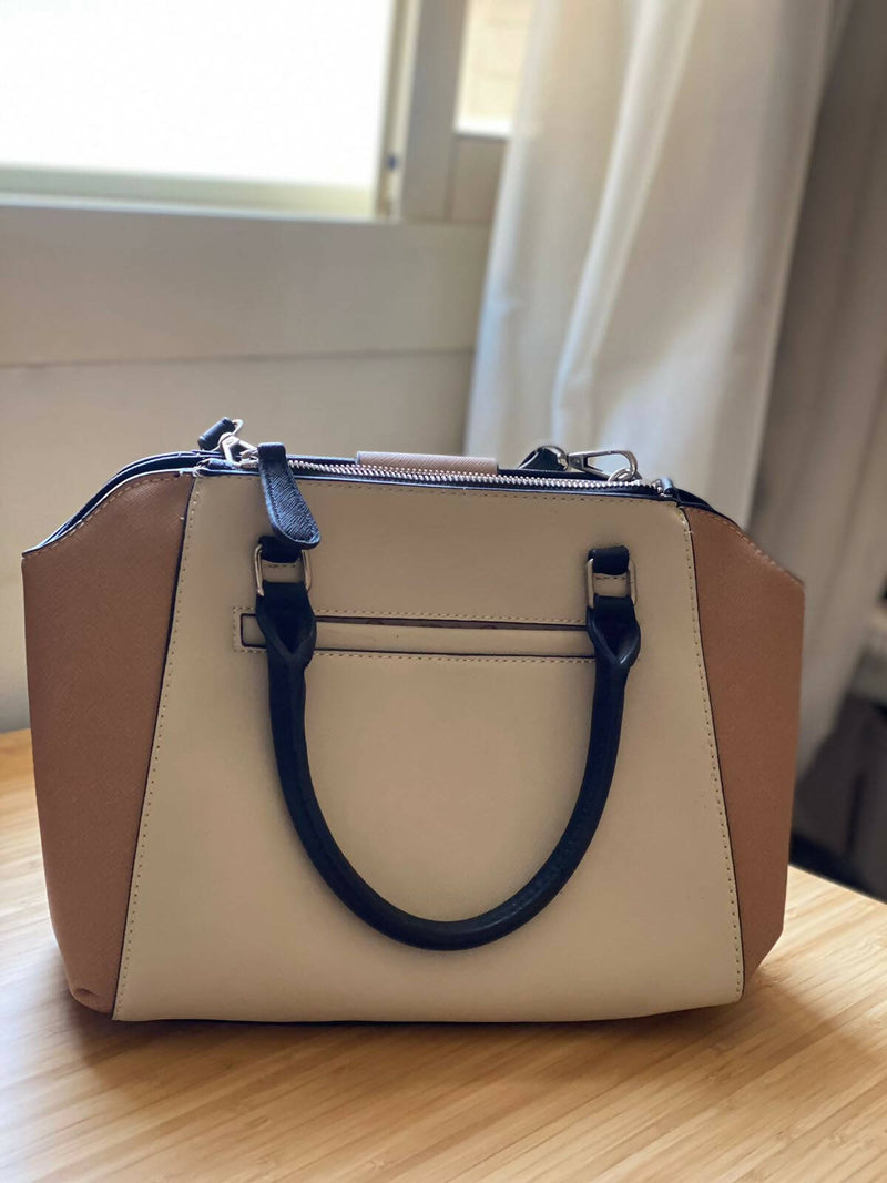 Nude & Brown Guess Bag