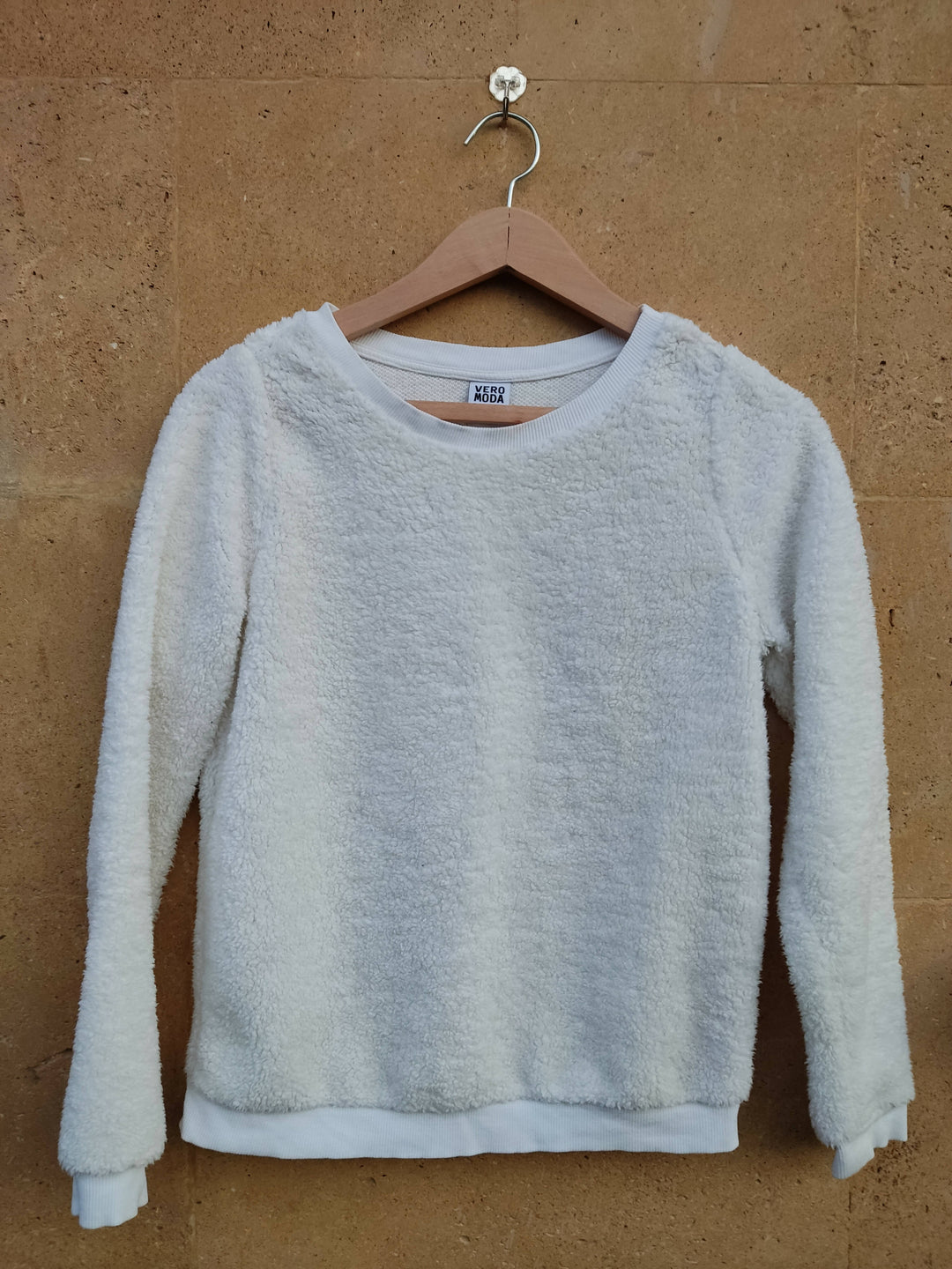 Vero Moda White Pullover Size XS