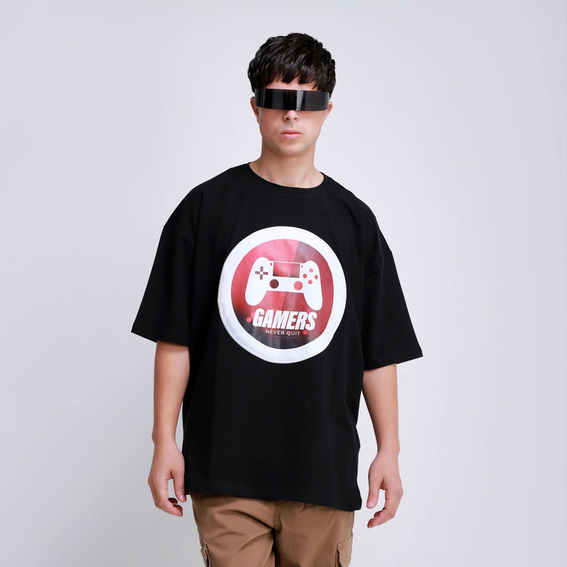 Black Oversized Gamers Never Quit T-Shirt