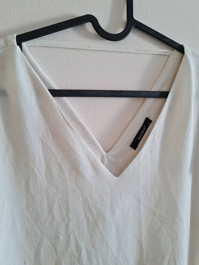 White short sleeve top Size: M/L