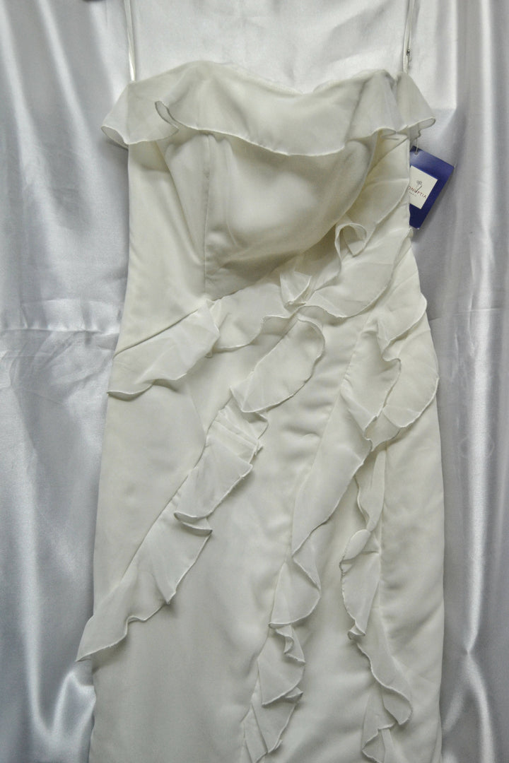 Pronuptia Simple Ruffled Bridal Dress Size XS-S