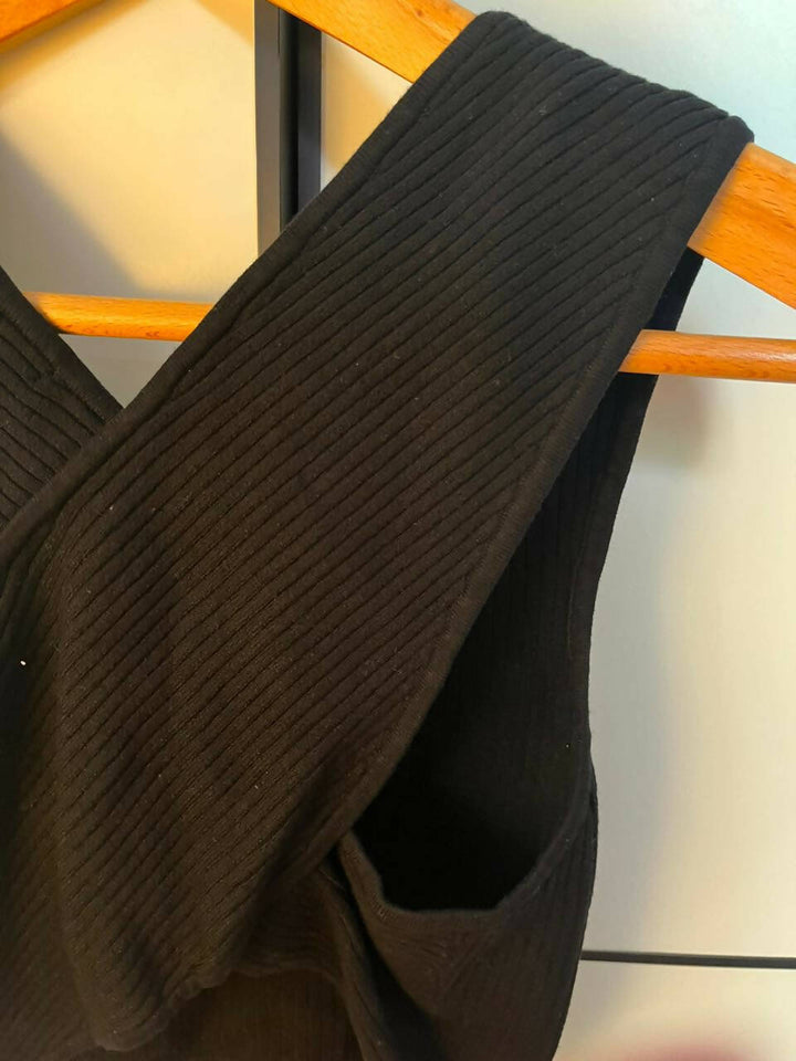 H&M Black Knit Top Size M